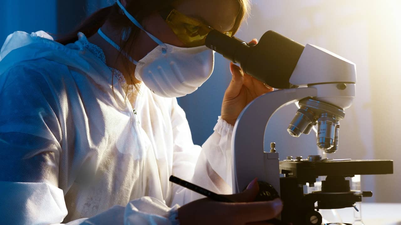 Role of Microscopes in Medicine